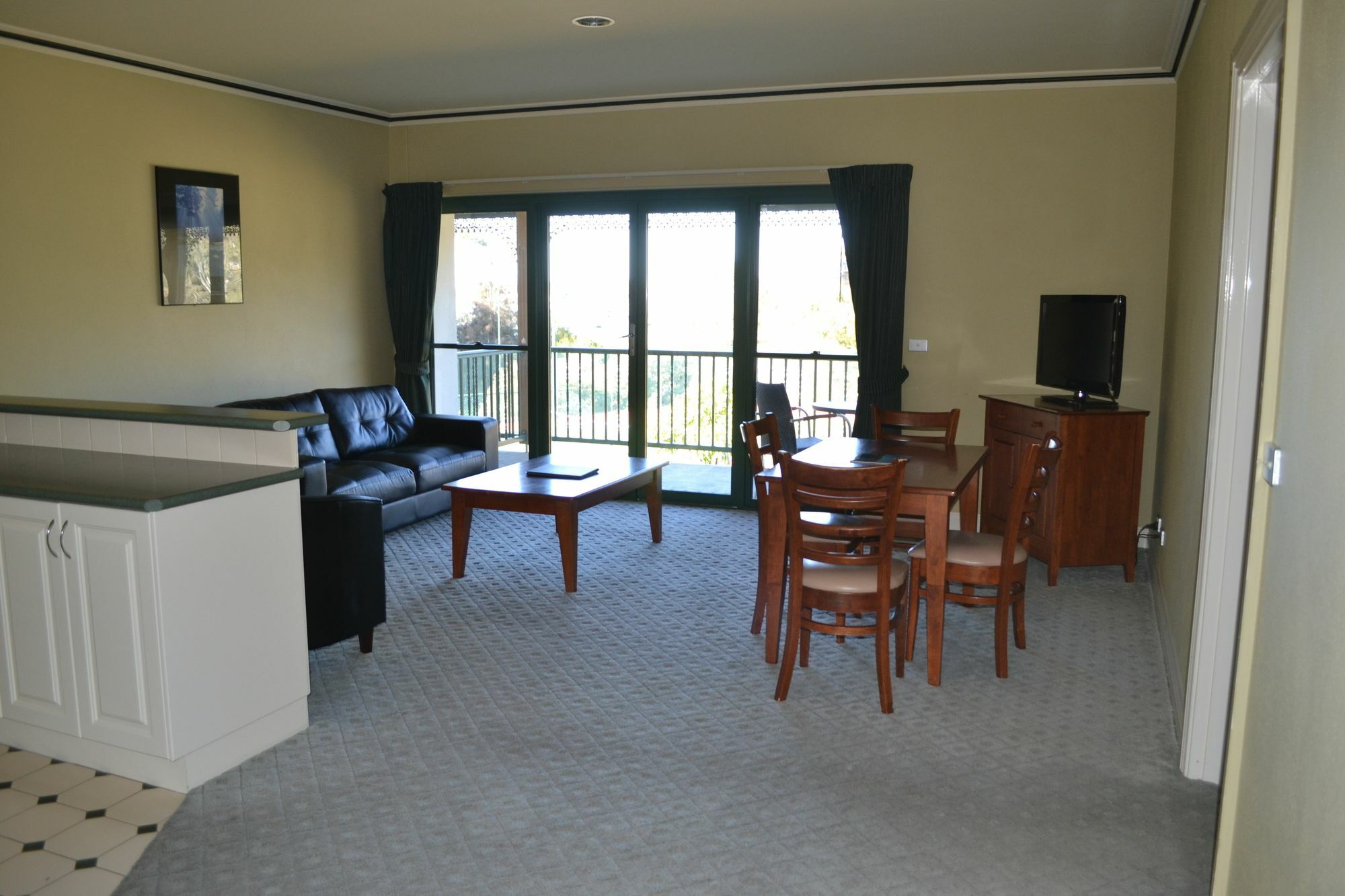 Hotel Yarrawonga Mulwala Golf Club Exteriér fotografie A typical apartment at the hotel